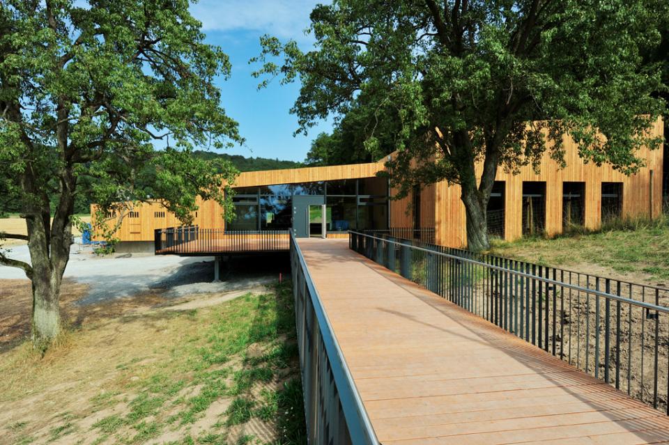 Steigerwald Zentrum mit Holzhaus